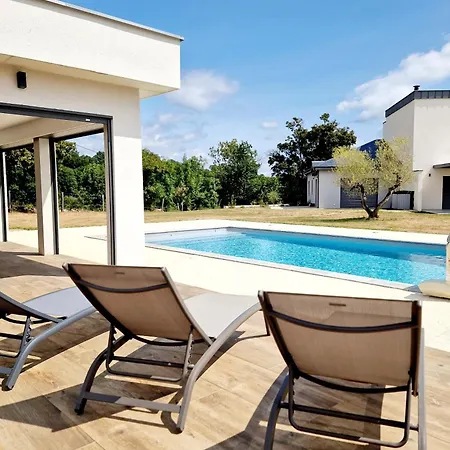 Villa Le De Gamme, Jardin, Piscine *